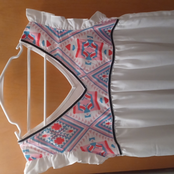 Dress - Picture 2 of 2